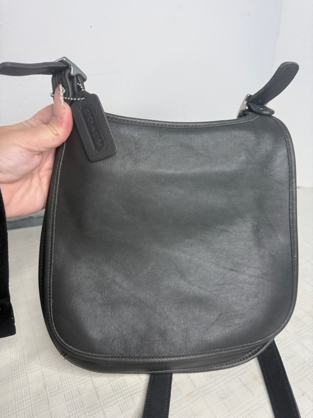 COACH VINTAGE Slim Hippie Flap Saddle Bag. - Picture 16 of 17
